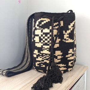 Authentic Wayuu bag/ Handmade Bag/  Brown and camel color/ Size M